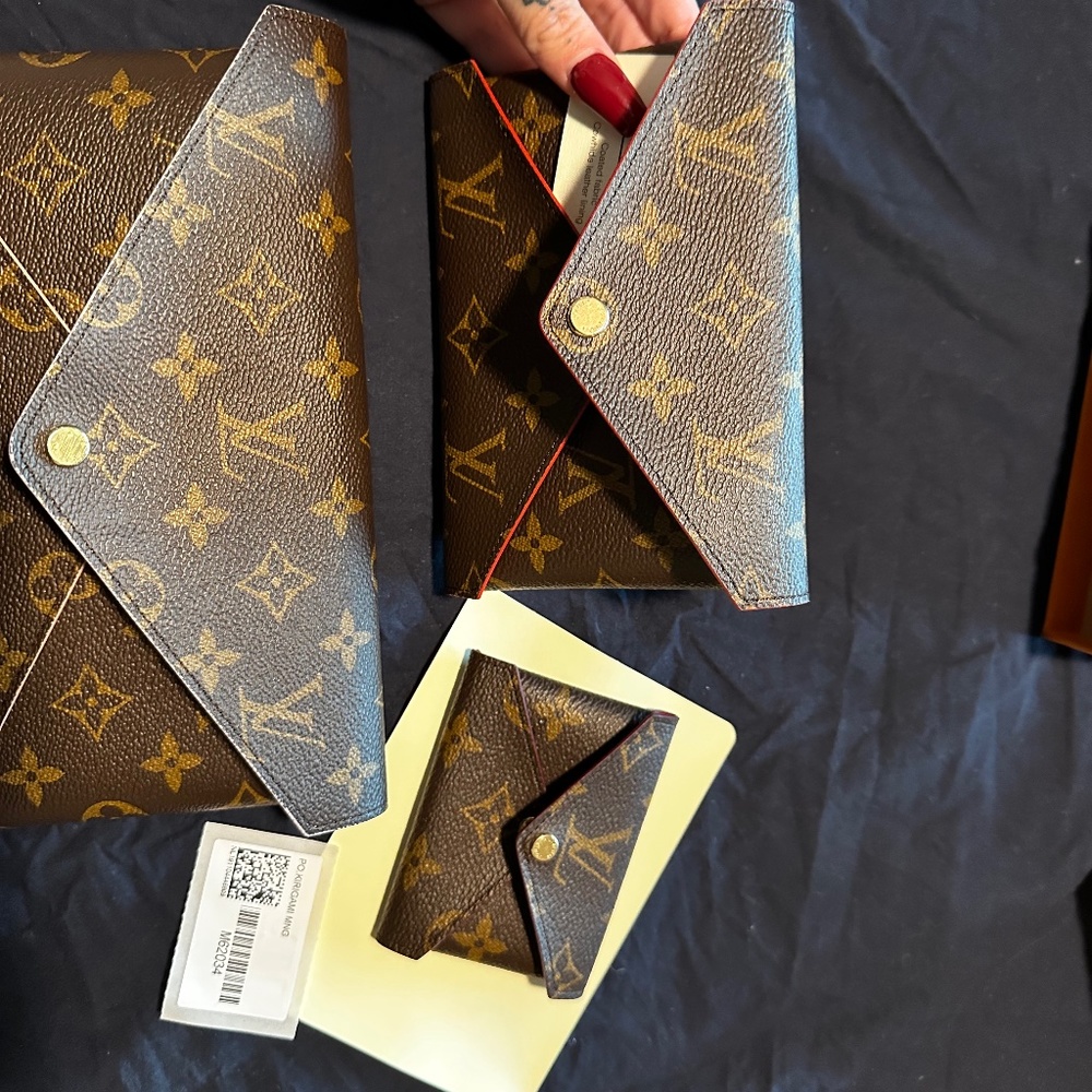 *NEW* authentic Louis Vuitton Kirgami Set